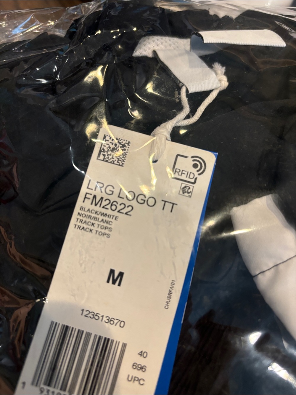 Adidas originals large Logo windbreaker FM2622 - Picture 6 of 6